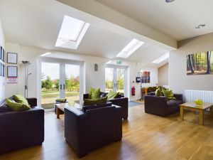 Communal Lounge- click for photo gallery